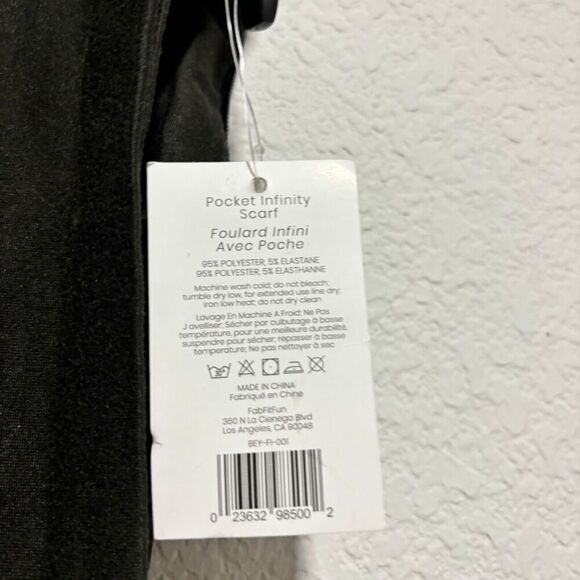 NWT Beyond Yoga Womens Cellphone Zipper Pockets Infinity Scarf Black Lightweight - Picture 8 of 10